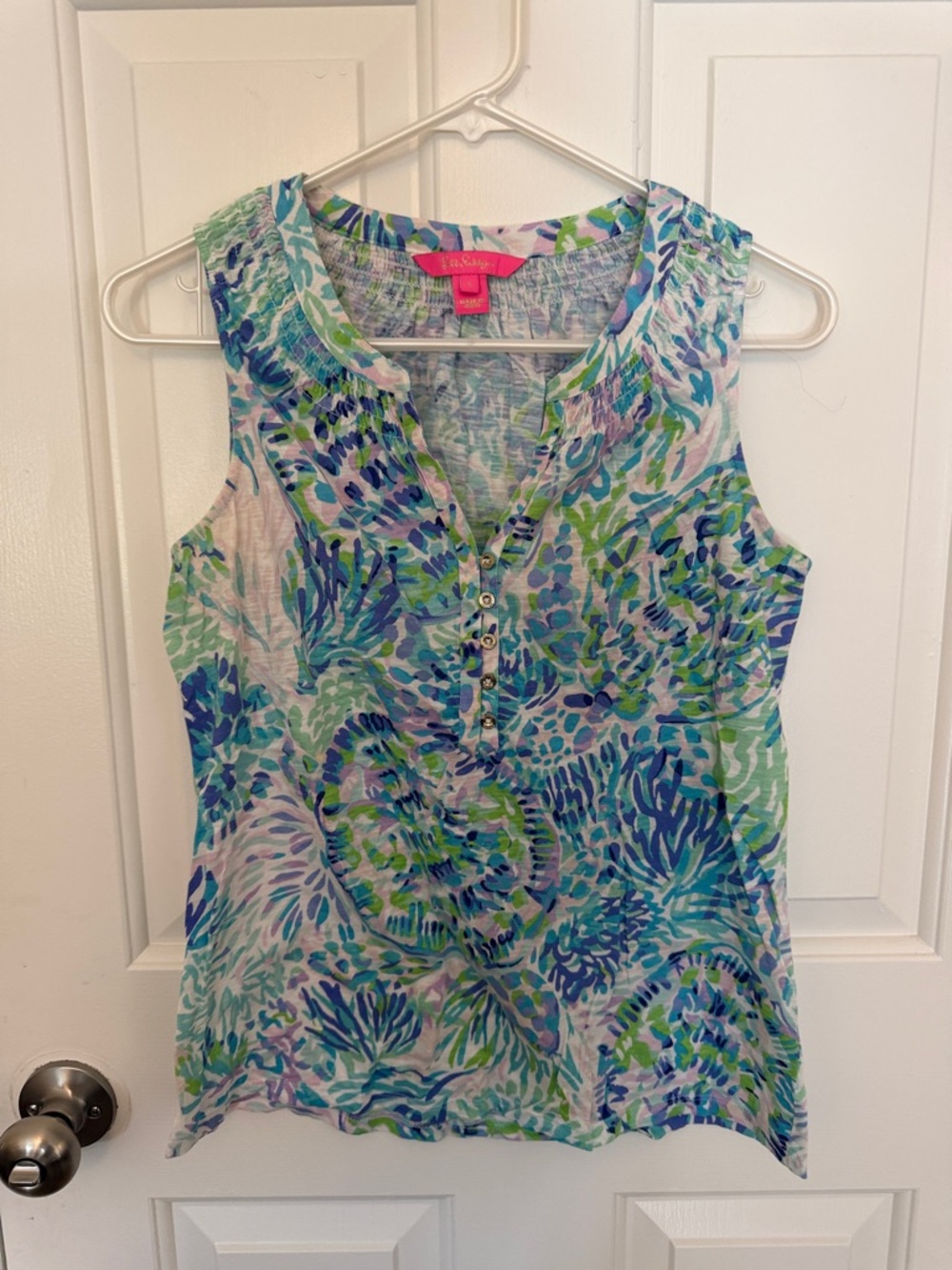 Lilly Pulitzer Sleeveless V-Neck Tank in Blue & Green Floral